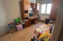 Apartament 4 camere, decomandat, etaj intermediar, parcare, Mănăștur