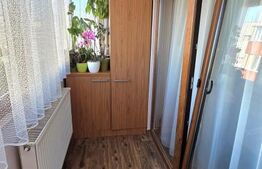 Apartament 3 camere, decomandat, balcon, parcare, zona Calvaria Mănăștur