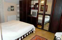 Casa cu 4 camere, 160 mp, teren 260 mp, 3 balcoane, zona rezidentiala de case!