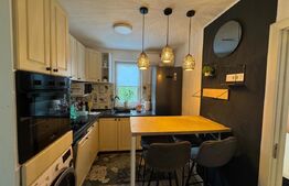 Apartament 3 camere, LUX, decomandat, zona: Primaverii