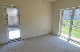 Apartament semidecomandat, 49 mp utili, gradina de 95 mp, parcare, zona Eroilor