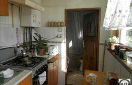 Vanzare casa renovabila, 130 mp utili, cu teren 1000 mp, front de 35 ml