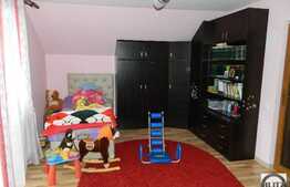 De vanzare casa individuala, 200 mp si 490 mp gradina, zona Dambul Rotund