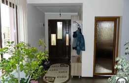 De vanzare casa individuala, 200 mp si 490 mp gradina, zona Dambul Rotund