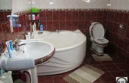 Casa individuala de vanzare, 200 mp, teren 300 mp, zona garii