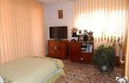 Casa cu 13 camere, 500 mp utili, 1500 mp teren, mobilata!