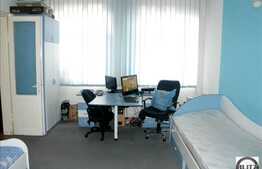 De vanzare apartament cu 2 camere decomandate, 63 mp utili