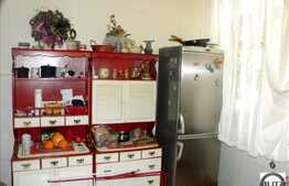 De vanzare apartament cu 2 camere decomandate, 63 mp utili