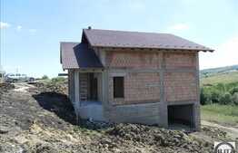 Casa de vanzare in zona Chinteni, 180mp utili. Semifinisata!