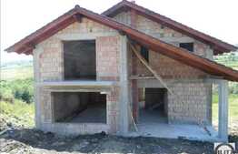 Casa de vanzare in zona Chinteni, 180mp utili. Semifinisata!