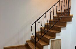 Casă individuală mobilată, 4 camere, teren 400mp foișor complet utilat