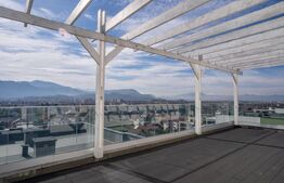 Penthouse de inchiriat, terasă 40 mp și vedere panoramică spre Tâmpa