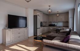 Penthouse de inchiriat, terasă 40 mp și vedere panoramică spre Tâmpa