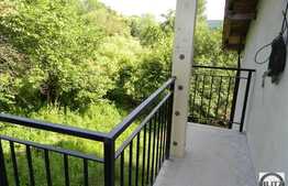 Casa de vanzare, 300 mp utili si 1000 mp teren,  in zona Feleacu!