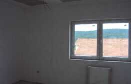 De vanzare duplex semifinisat in Gilau! 80 mp utili, 380 mp teren!