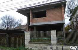 Casa individuala  de vanzare, 420 mp utili si 700 mp teren! Locatie de vis!
