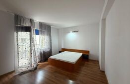 Apartament 3 camere, etaj intermediar, parcare, zona Eroilor 