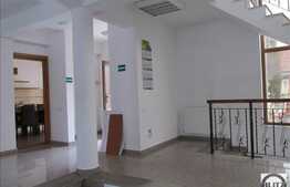 Casa cu 9 camere, 350 mp, 10 parcari, AC, zona Piata Cipariu