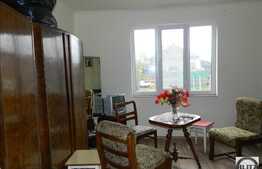 Casa individuala, 40 mp, 957 mp teren, zona de case