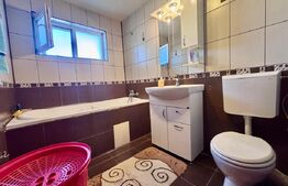 Apartament 3 camere, 65 mp, parcare, intermediar, zona Teilor