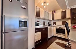 Apartament 3 camere, 65 mp, parcare, intermediar, zona Teilor