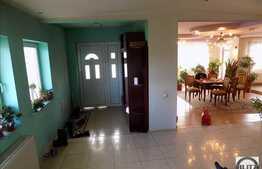 Casa cu 6 camere, 324 mp, teren 1000 mp, partial mobilata, zona linistita!