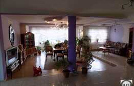 Casa cu 6 camere, 324 mp, teren 1000 mp, partial mobilata, zona linistita!