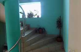 Casa cu 6 camere, 324 mp, teren 1000 mp, partial mobilata, zona linistita!