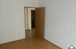 3 camere, strada Florilor, 75 mp utili, finisat, 2 balcoane