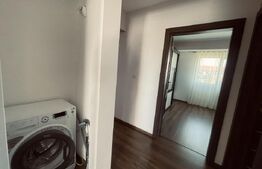 Apartament cu 3 camere, 72 mp, cu parcare, in zona Eroilor.