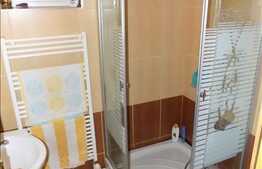 Casa individuala cu 6 camere, 151 mp, 350 mp teren, zona  linistita!