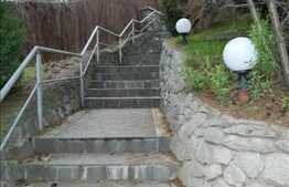 Casa cu 9 camere, 350 mp, teren 1400 mp, partial mobilata, Grigorescu!