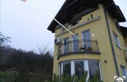 Casa cu 9 camere, 350 mp, teren 1400 mp, partial mobilata, Grigorescu!