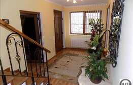 Casa cu 5 camere, 174,3 mp, 550 mp teren, zona Auchan