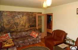 De vanzare apartament cu 3 camere, decomandat, 67 mp, cu  parcare subterana