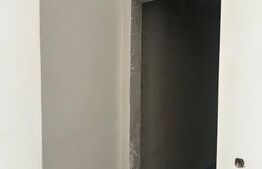 Apartament 2 camere, semifinisat, imobil nou zona Intre Lacuri