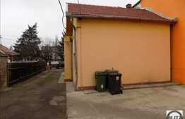 2 case cuplate, 180 mp, 640 mp teren, curte comuna, zona linistita!