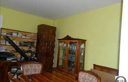 Casa cu 4 camere, 90 mp, teren 300 mp, mobilata, zona linistita