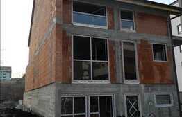 Casa individuala cu 8 camere, 340 mp utili, 470 mp teren, finisata!