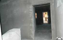 Casa individuala cu 8 camere, 340 mp utili, 470 mp teren, finisata!