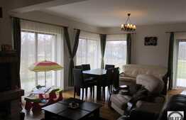 Vanzare casa in Vlaha, 2 unitati de duplex, pretabil si pensiune!