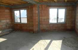 Casa individuala la rosu, 230 mp utili, teren de 466 mp! Zona Luna de Sus!