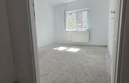 Apartament de vanzare, cu 3 camere, 65 mp, zona Blocuri, Campia Turzii
