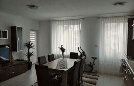 Apartament 2 camere, cu parcare, zona Eroilor