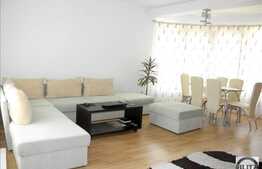 Casa 153 mp utili, pentru locuit si 110 mp spatiu comercial