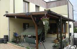 Casa 153 mp utili, pentru locuit si 110 mp spatiu comercial