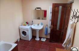 Casa 171 mp utili, 265 mp teren, front de 15 ml, garaj din beton!