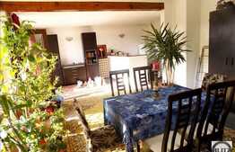 Casa 171 mp utili, 265 mp teren, front de 15 ml, garaj din beton!