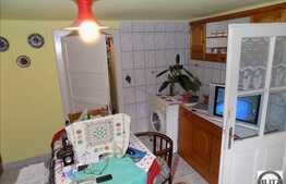 Casa individuala, 145 mp, 1057 mp teren, partial mobilata, zona linistita!