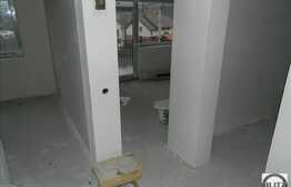 Triplex, 138 mp utili, teren 350 mp, zona linistita de case